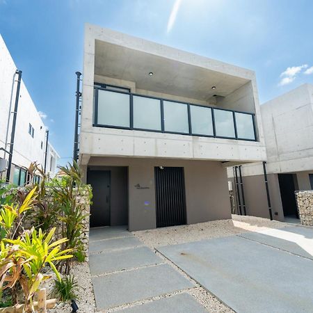 Villa Est Rumiere Miyakojima  Exterior photo